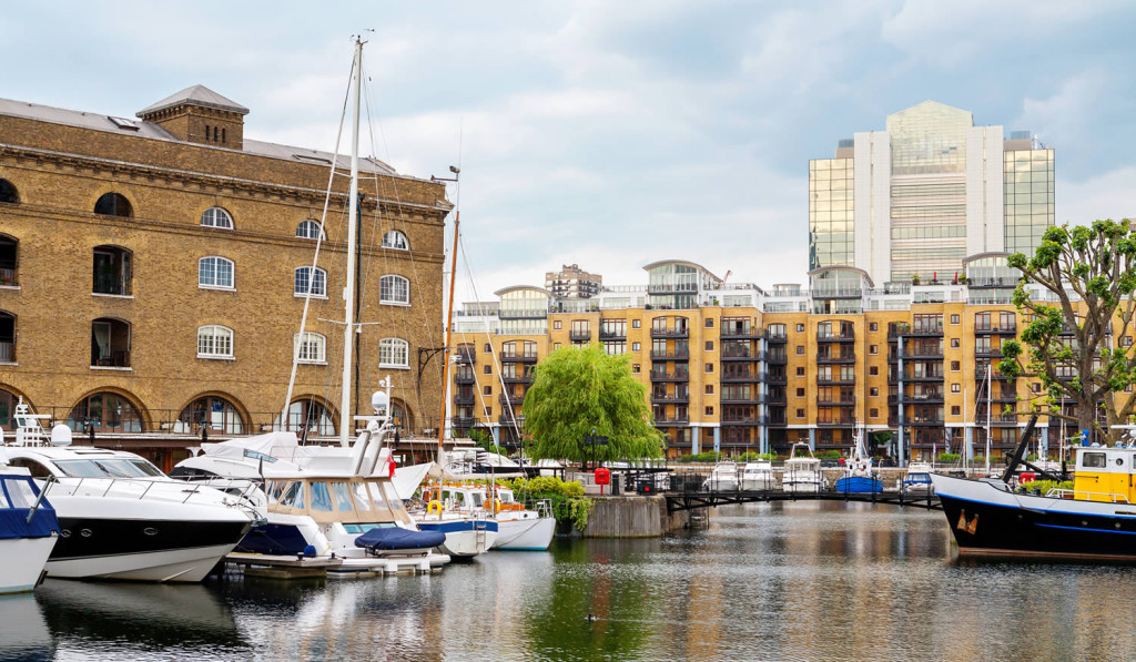 Luxury flats St Katharines Dock, London City Mortgages