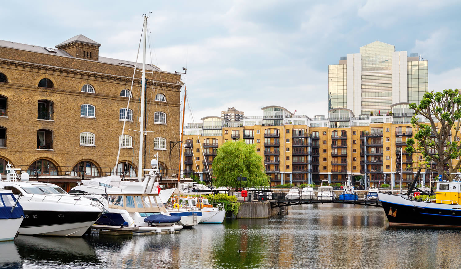 Luxury flats St Katharines Dock, London City Mortgages