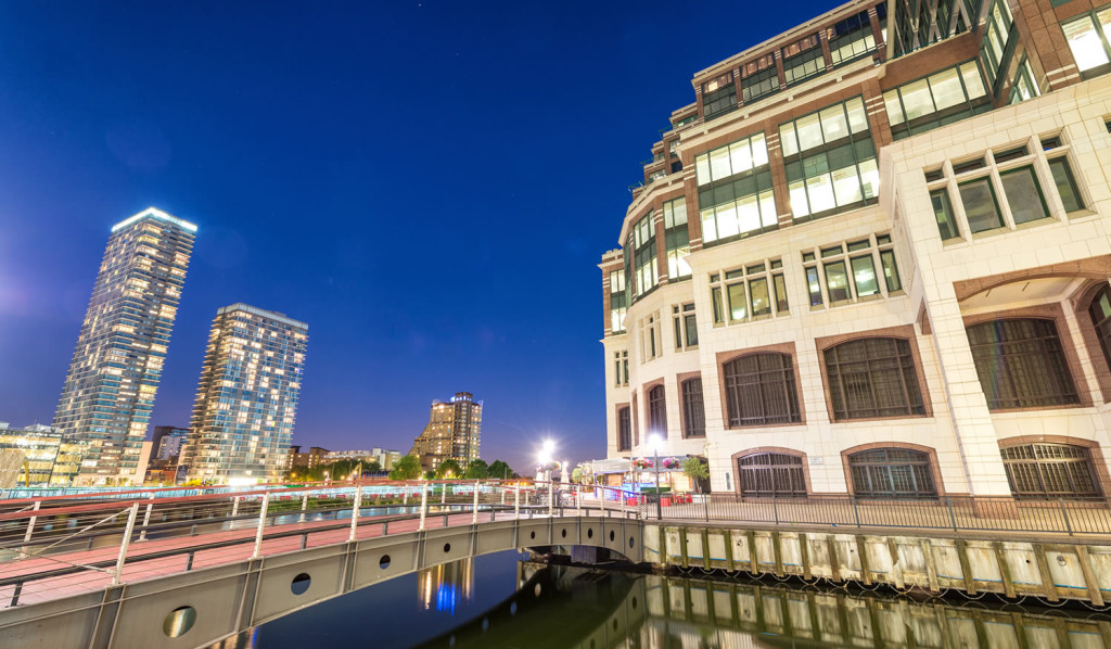 Skyline of Landmark Towers and Canary Wharf, London City Mortgages