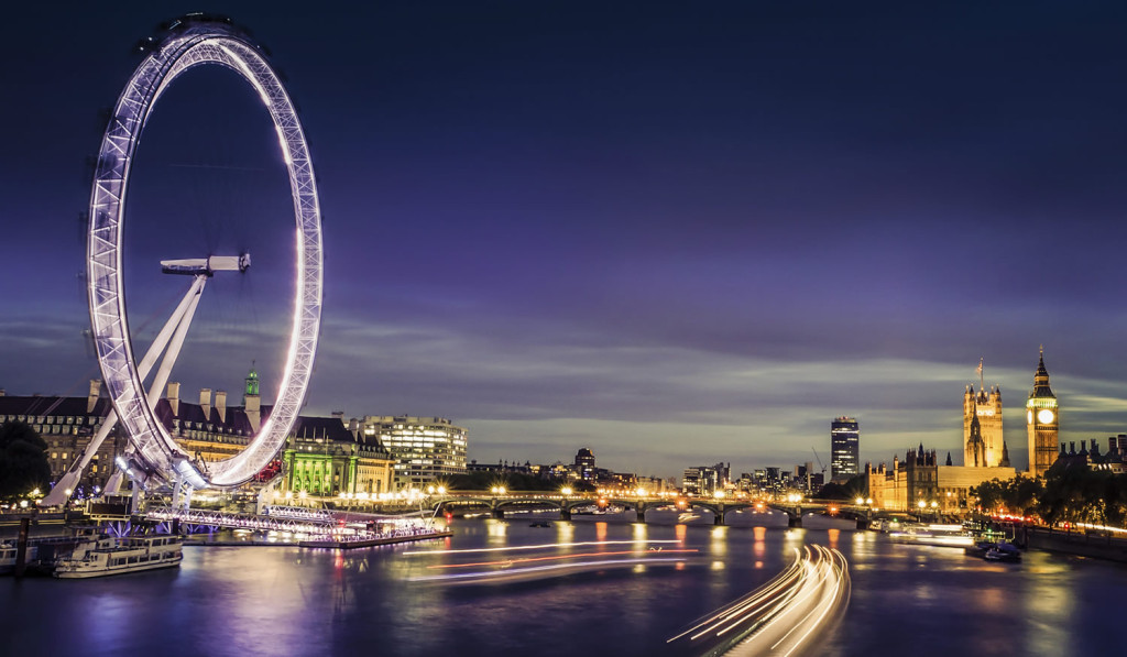 Night view of the Eye, House of Commons and Big Ben, London City Mortgages