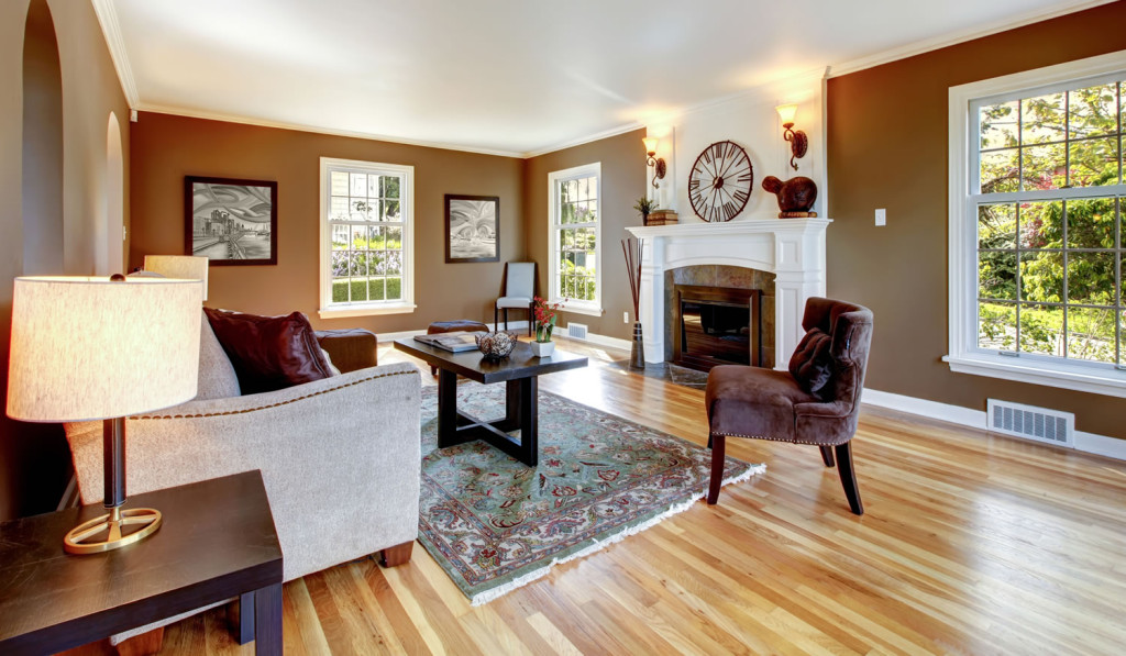 Classic home living room with hardwood floor London City Mortgages